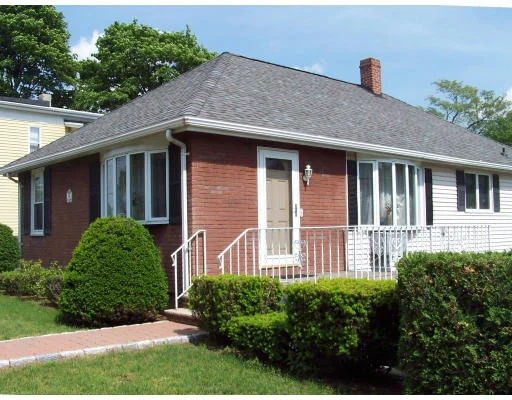 Photo of 16 Howard Street