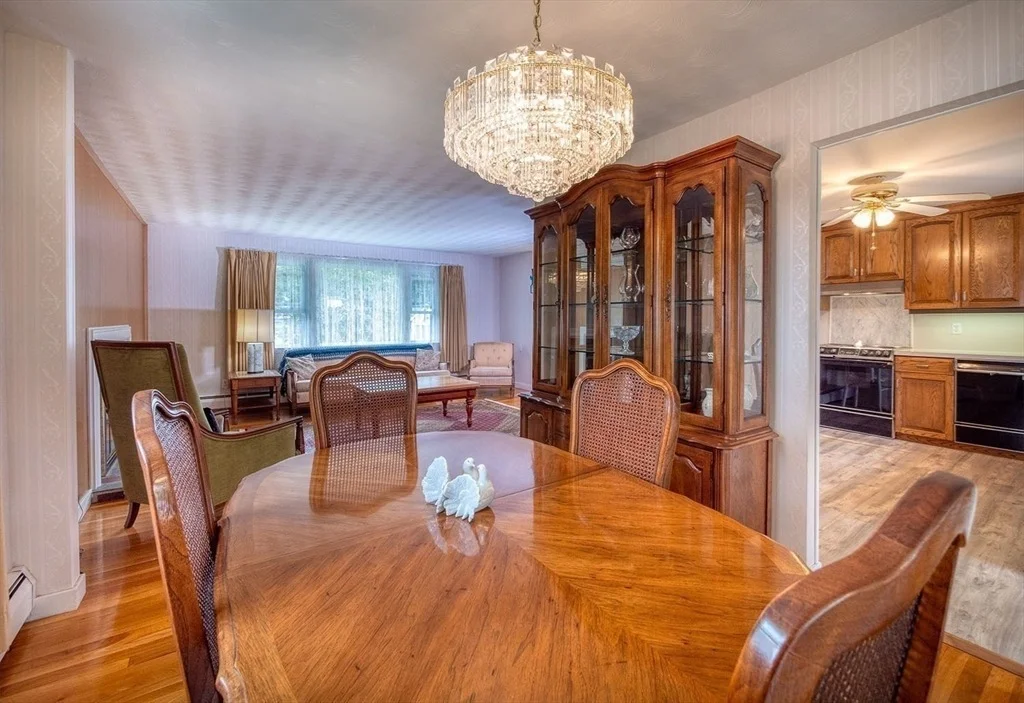 Photo of 17 Leslie Rd