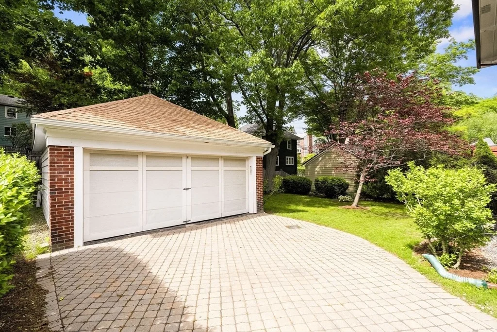 Photo of 301 Pond St