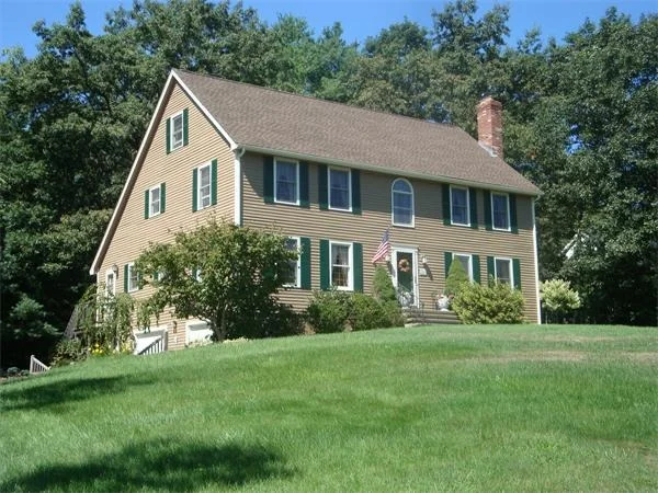 Photo of 108 Colonial Dr