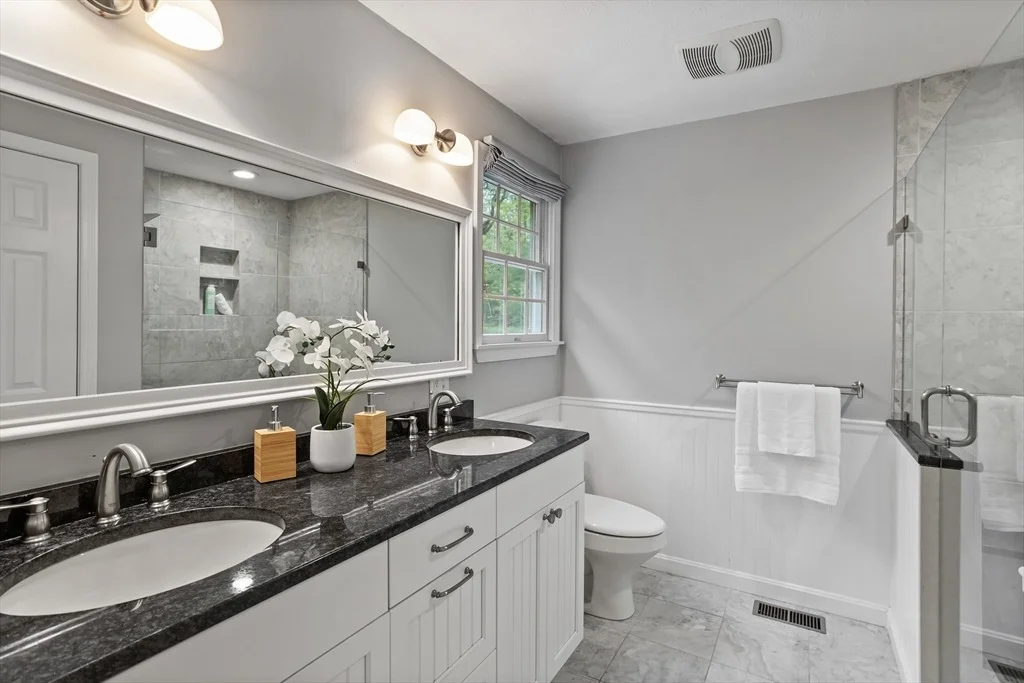 Photo of 21 Mcdonough Dr