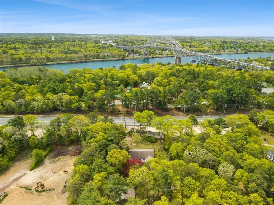 Photo of 391 Scenic Hwy