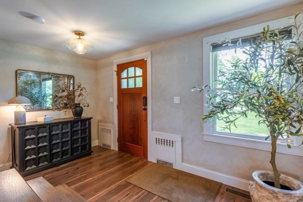 Photo of 585 Station Rd