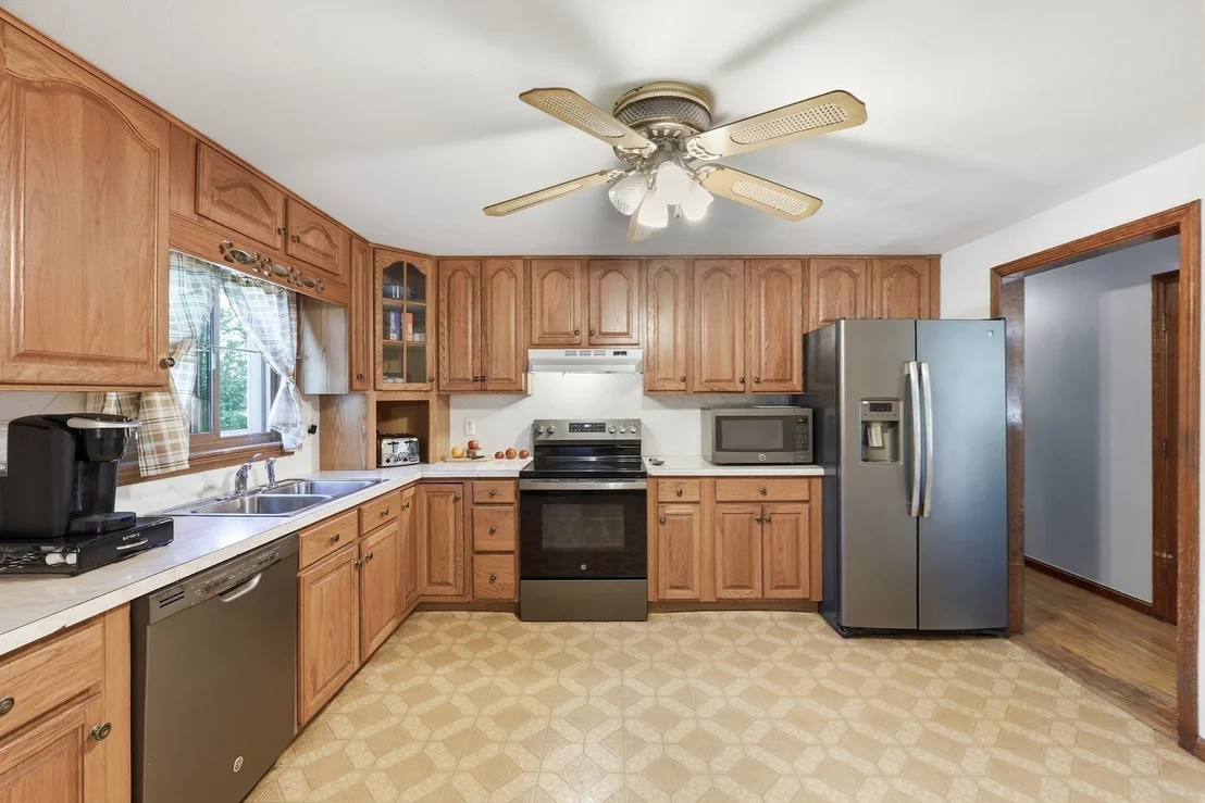 Photo of 2 Apple Tree Dr