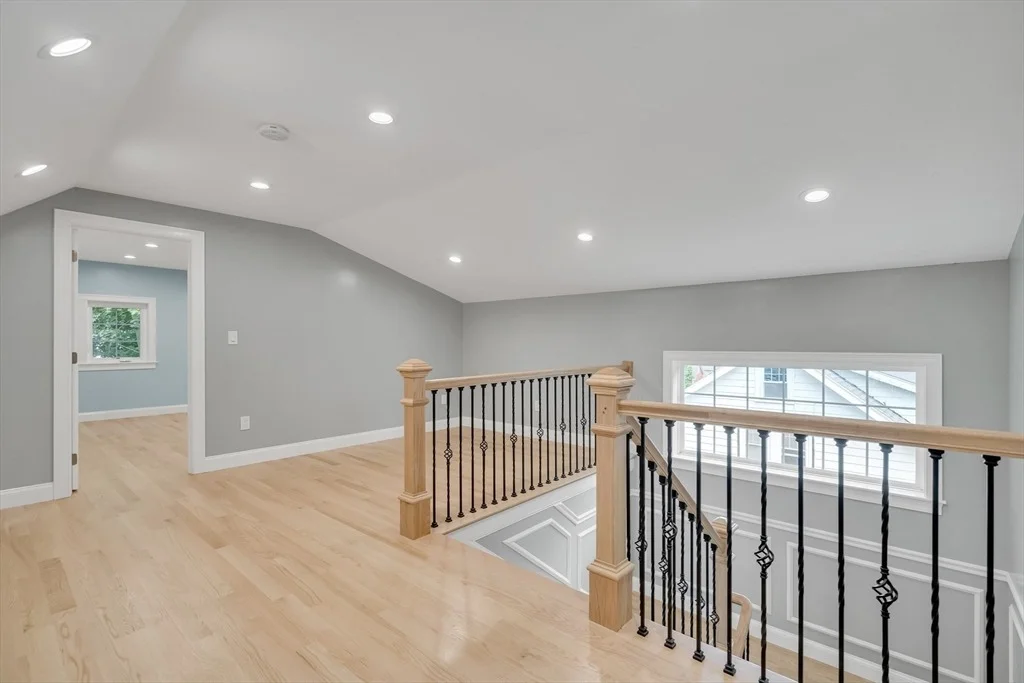 Photo of 8 Slayton Rd