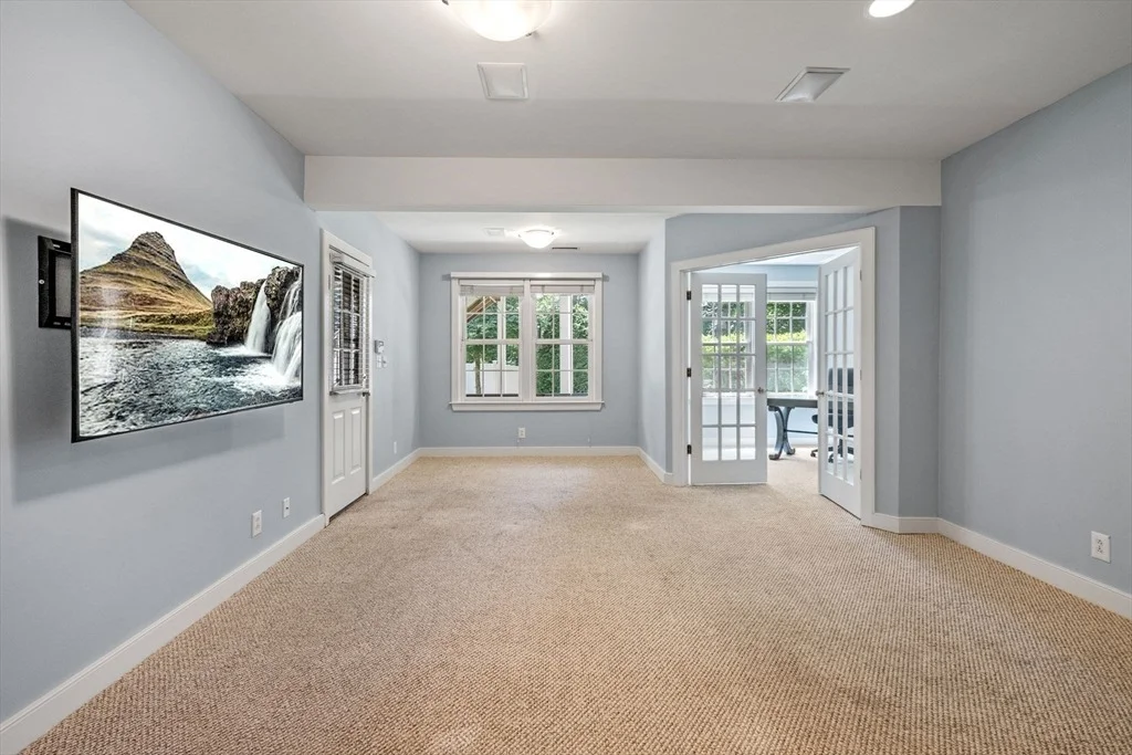 Photo of 1 Westport Ln