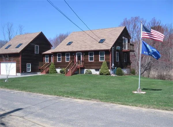 Photo of 2 Island Way