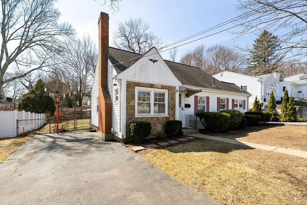 Photo of 14 Hillside Road