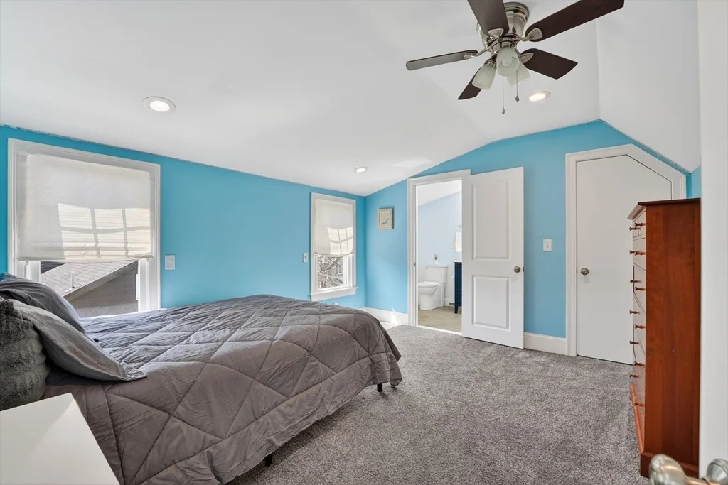 Photo of 176 Melrose Avenue