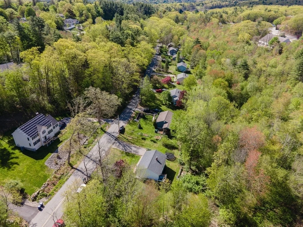 Photo of 75 Fairview Park Rd