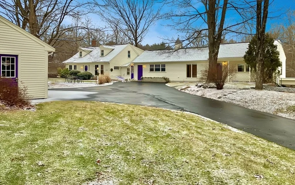 Photo of 459 Sargent Rd