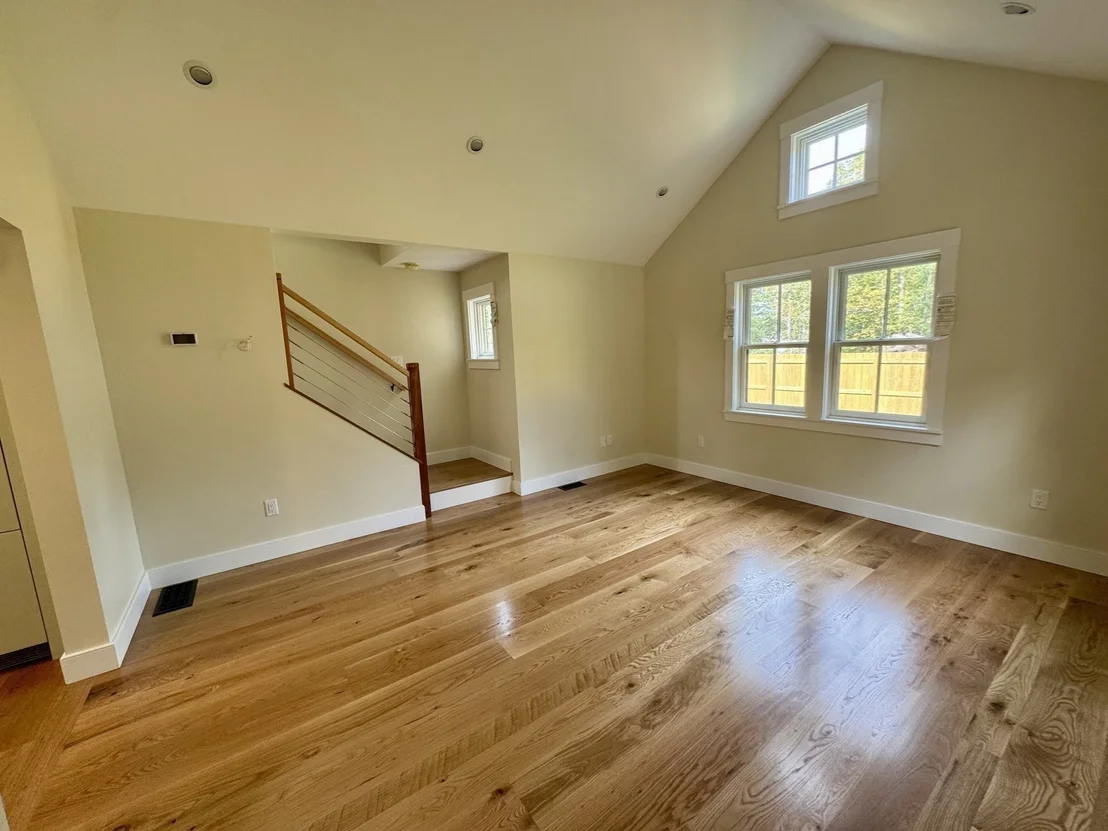 Photo of 25 Oak Avenue