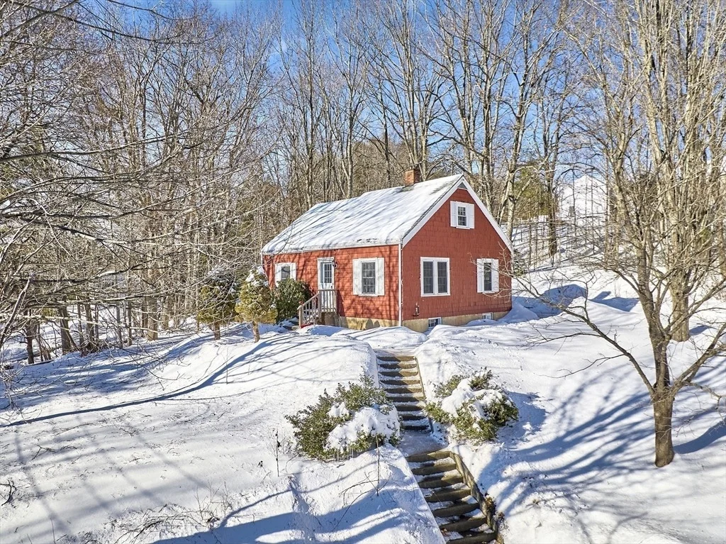Photo of 594 Betty Spring Rd