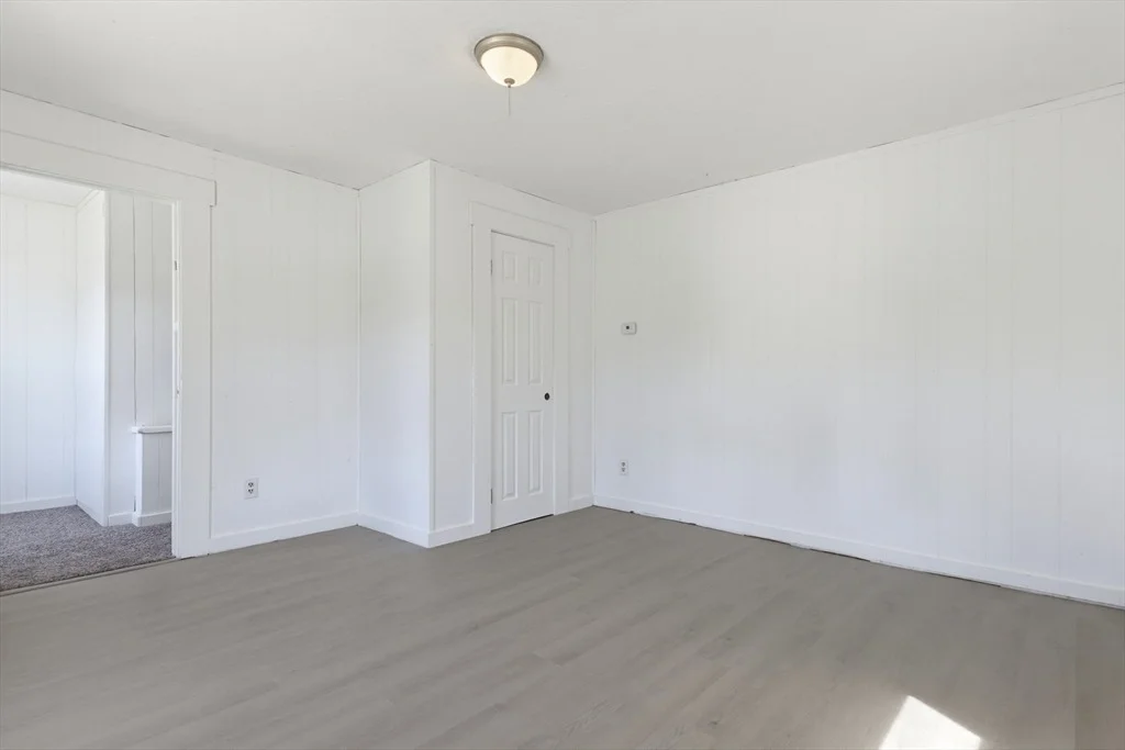 Photo of 2-8 Ross Ave