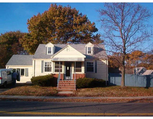 Photo of 229 Central St