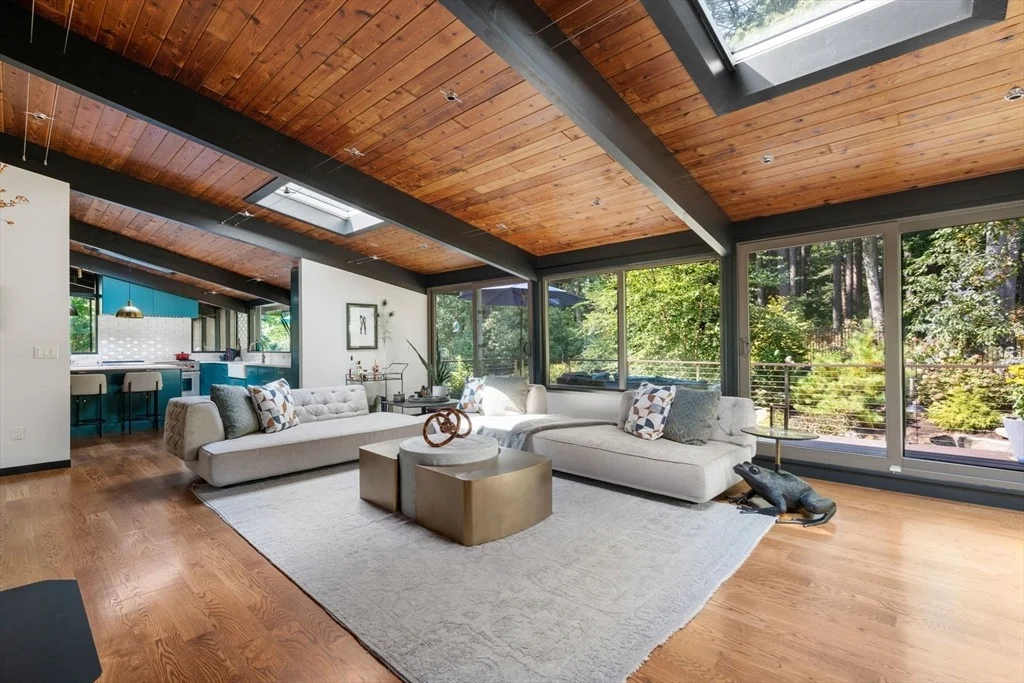 Photo of 127 Commerford Rd
