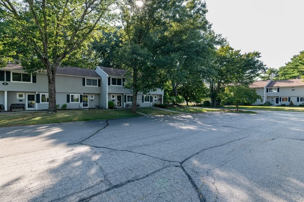 Photo of Unit E at 5 Beals Cove Rd