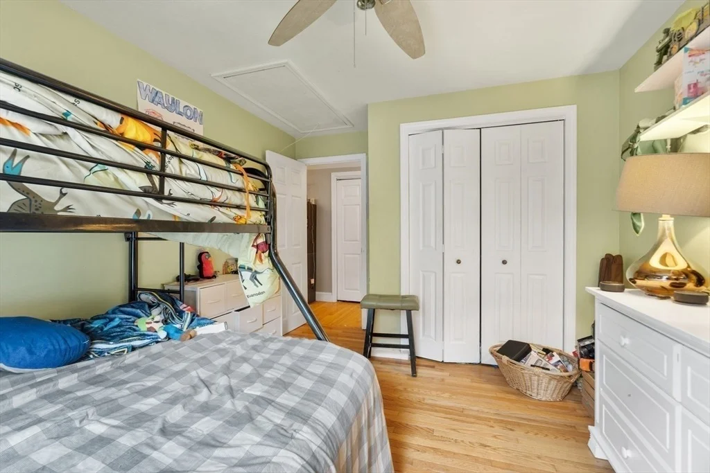 Photo of 1236 Woonsocket Hill Road