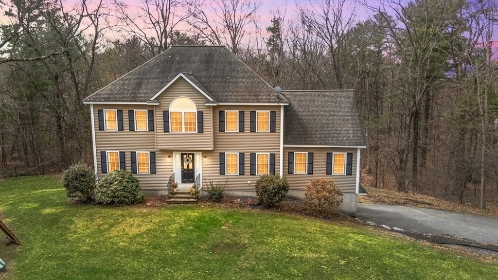 Photo of 380 Richardson Road