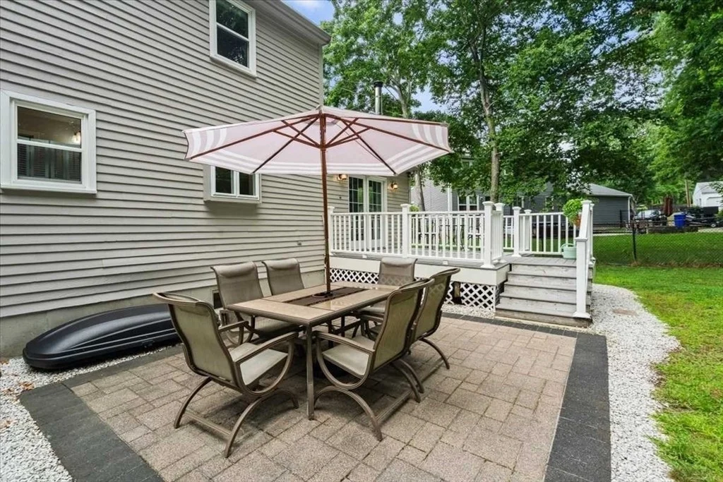 Photo of 7 Caroline Dr