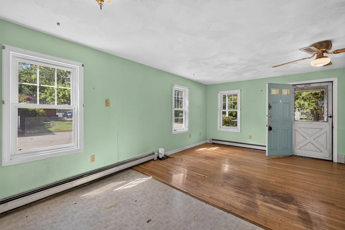 Photo of 17 W Cedar Rd