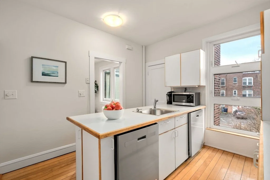 Photo of 22 Leamington Rd