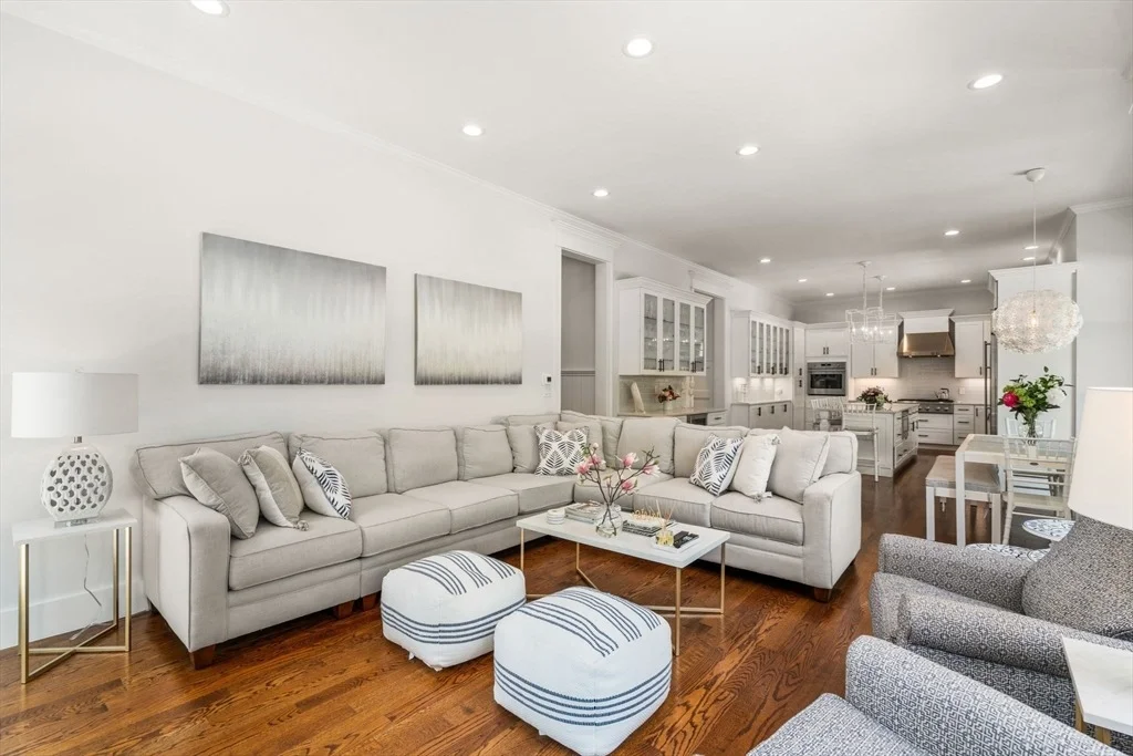 Photo of 33 Hickory Rd