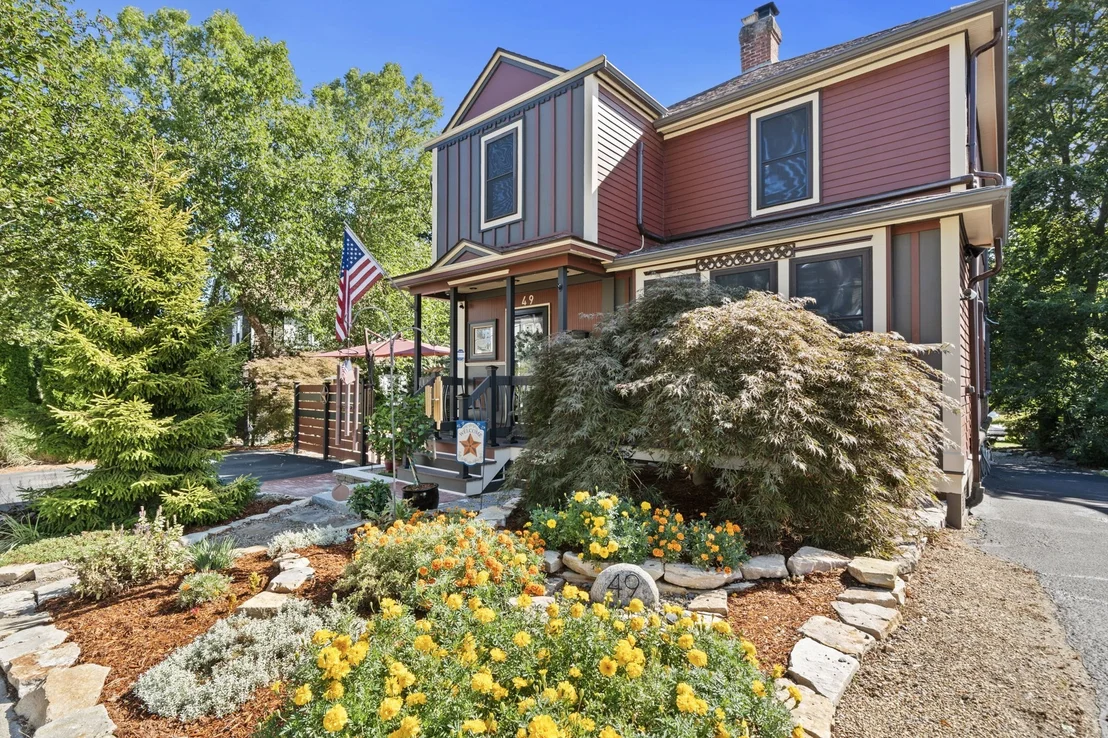 Photo of 49 Lynde Ave