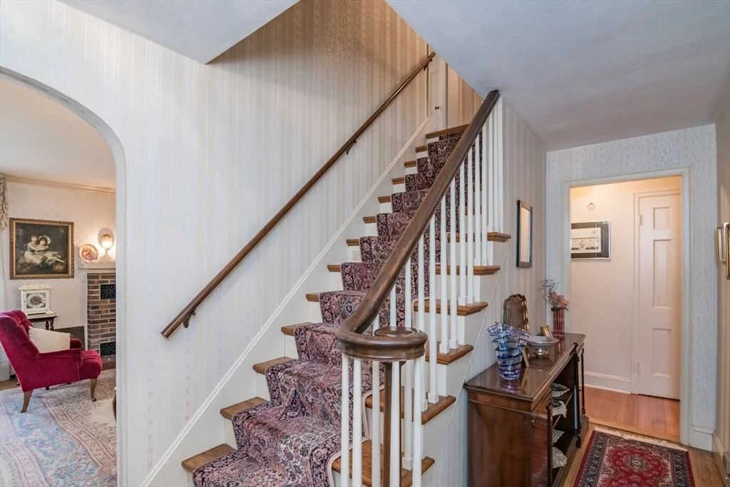Photo of 32 Longview Dr