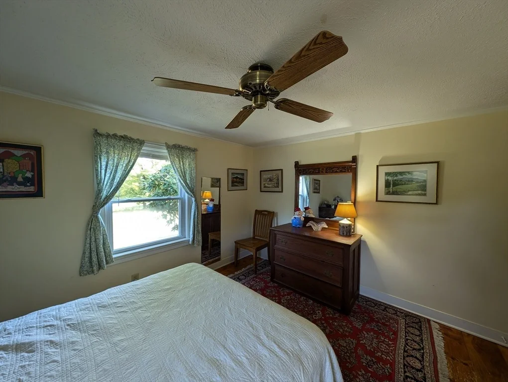 Photo of 504 Lampblack Rd