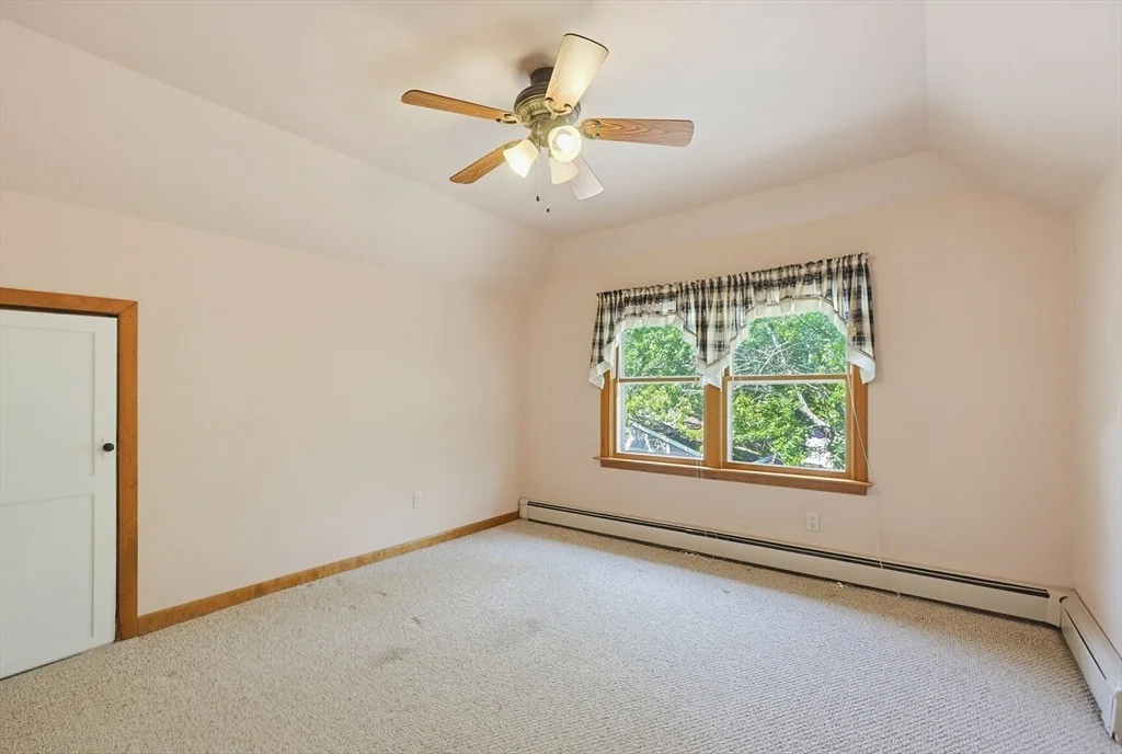 Photo of 640 Pulaski Blvd