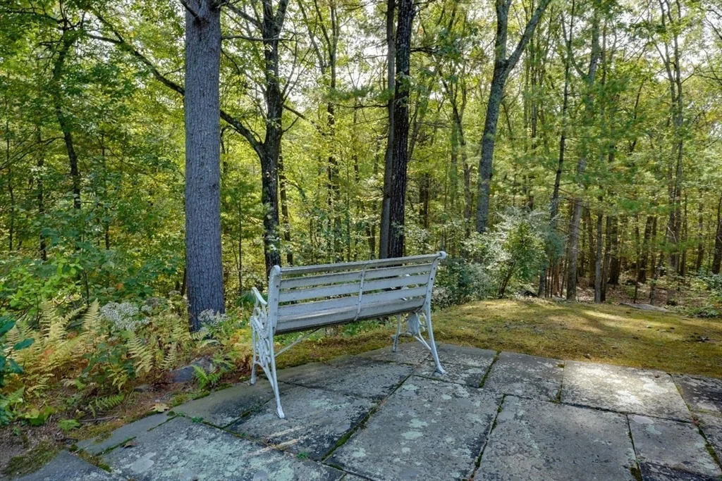 Photo of 18 Bay Path Dr