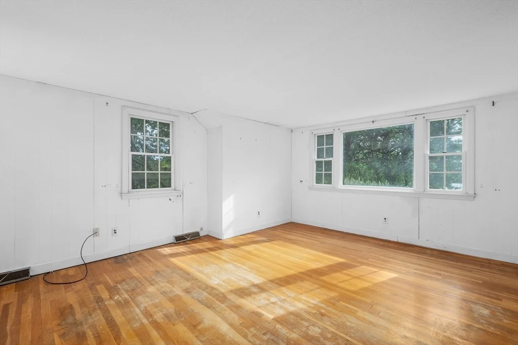 Photo of 272 Sheep Pond Dr
