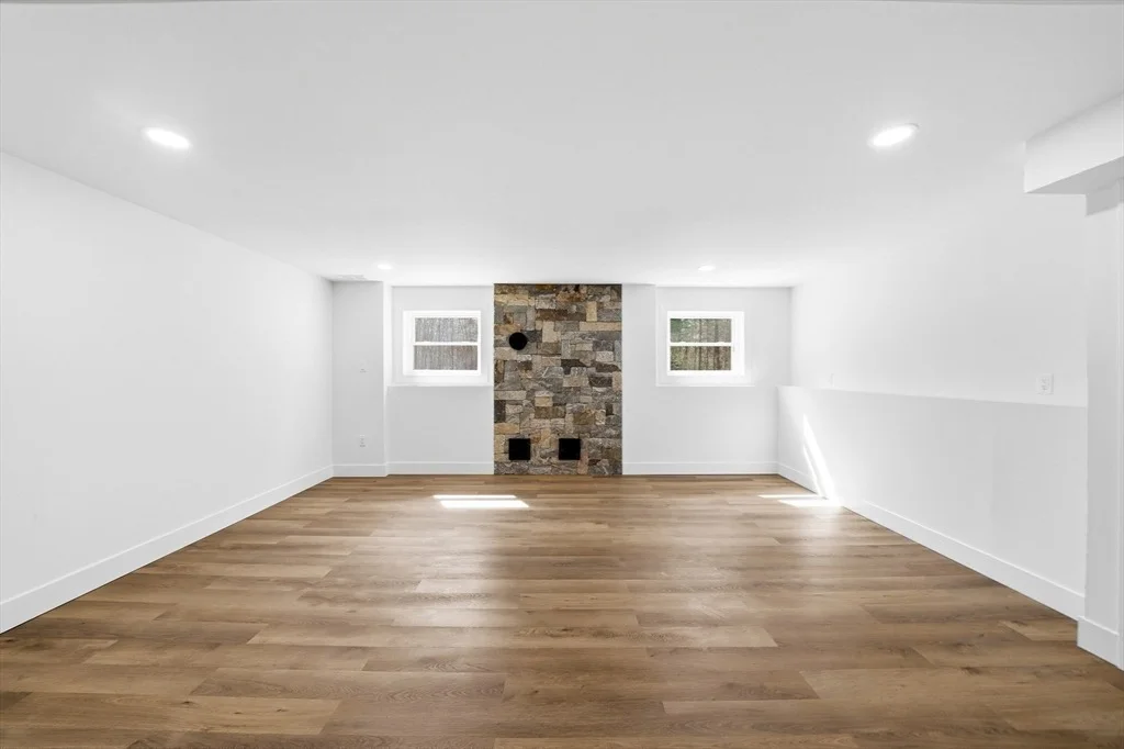 Photo of 13 Sunridge Rd