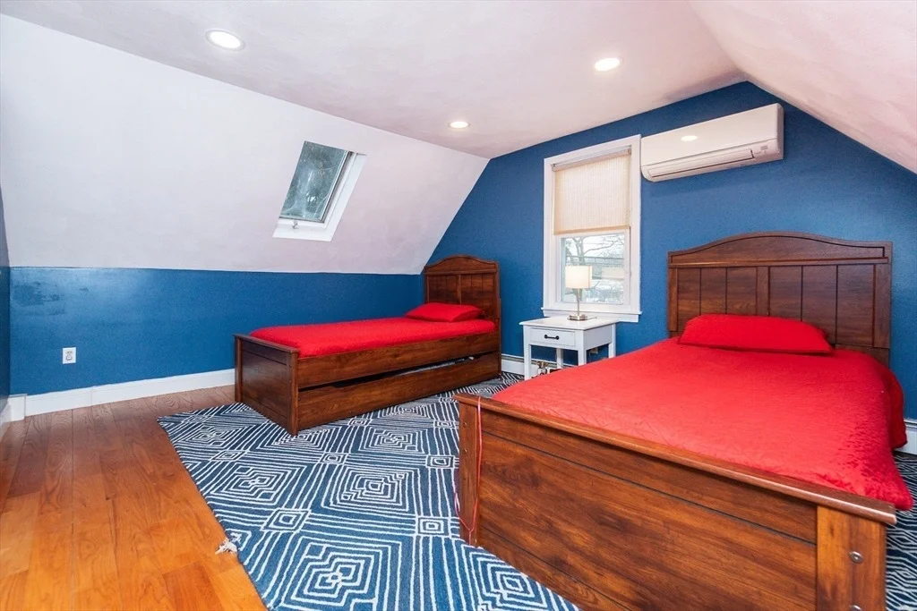 Photo of 91 Speen Street