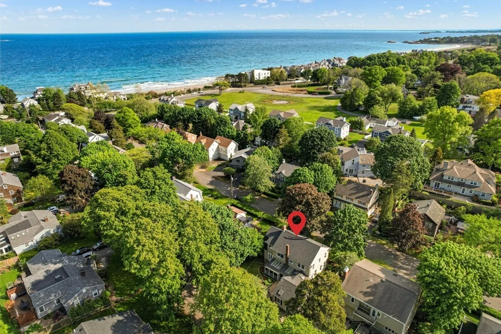 Photo of 16 Preston Beach Road