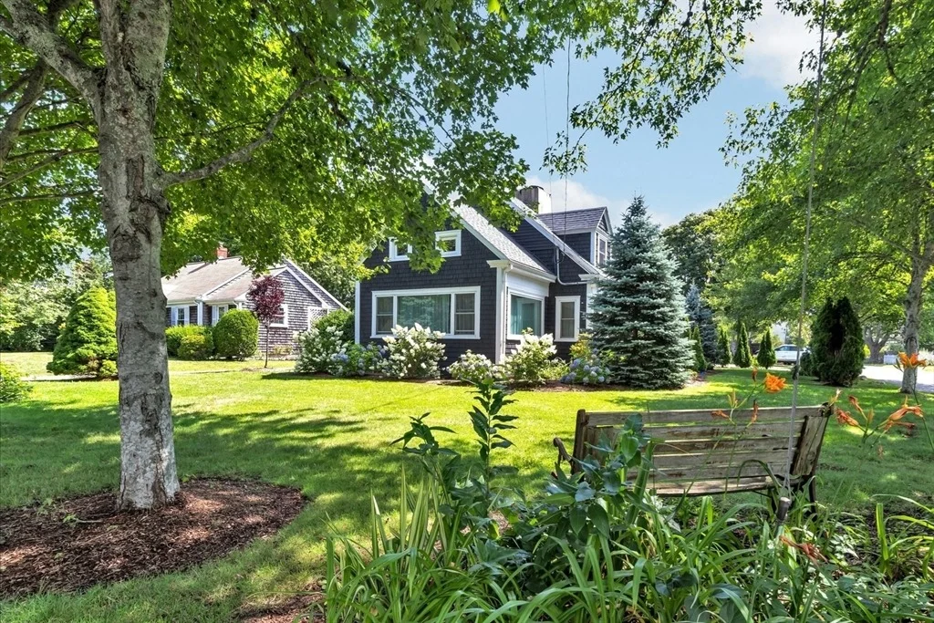 Photo of 44 Maple Avenue