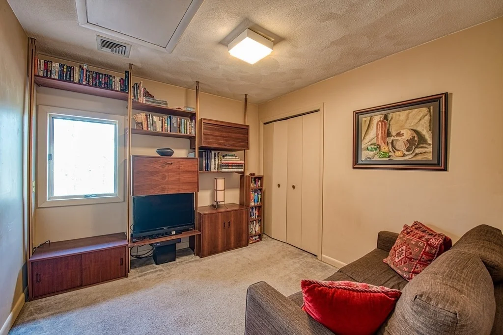 Photo of 580 Mountain St.