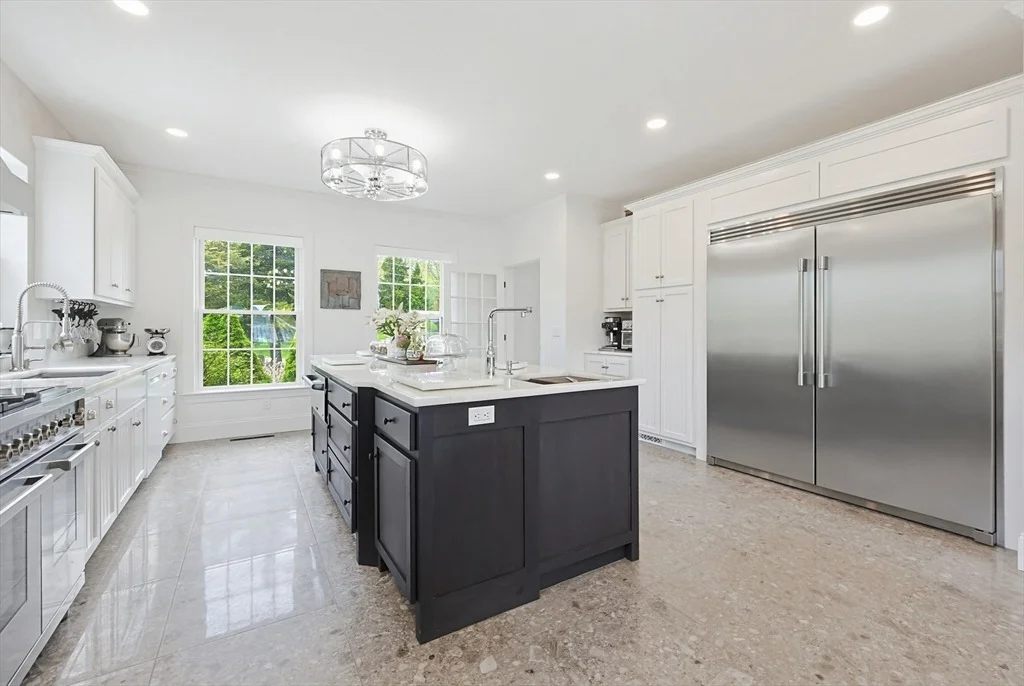 Photo of 922 Drift Rd
