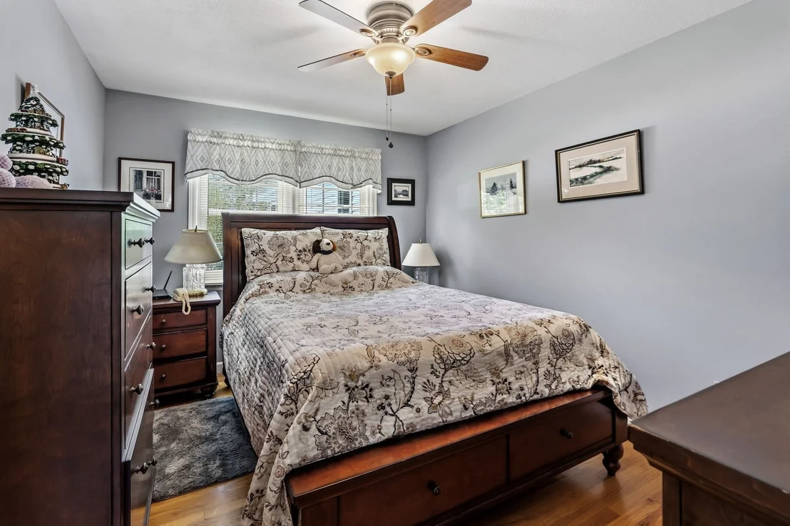 Photo of 207 Loudville Road