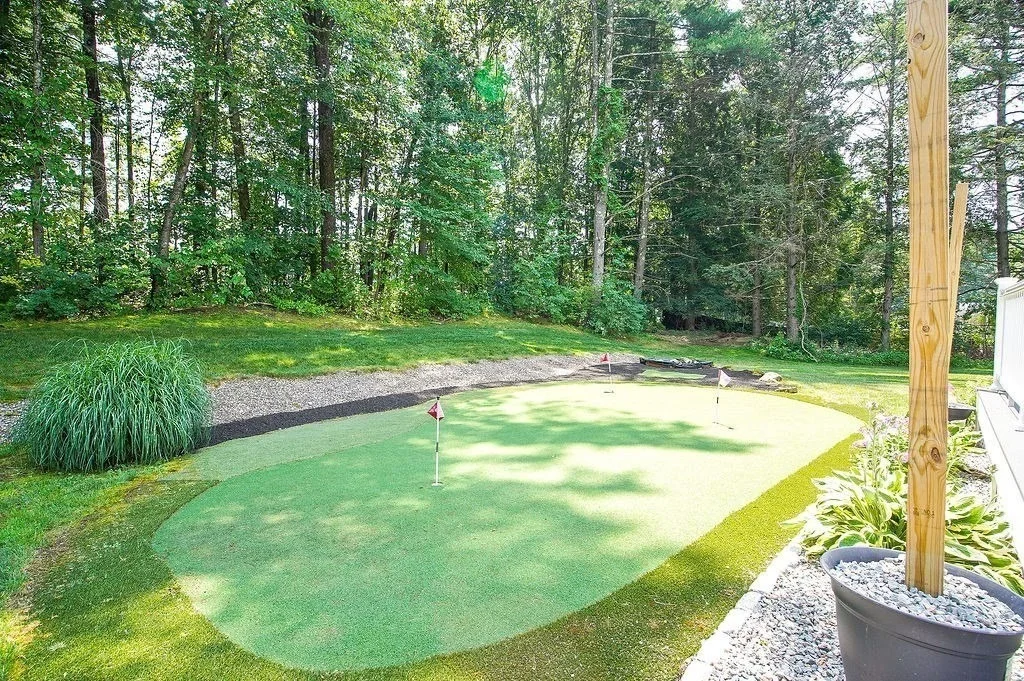 Photo of 18 Devonshire Drive