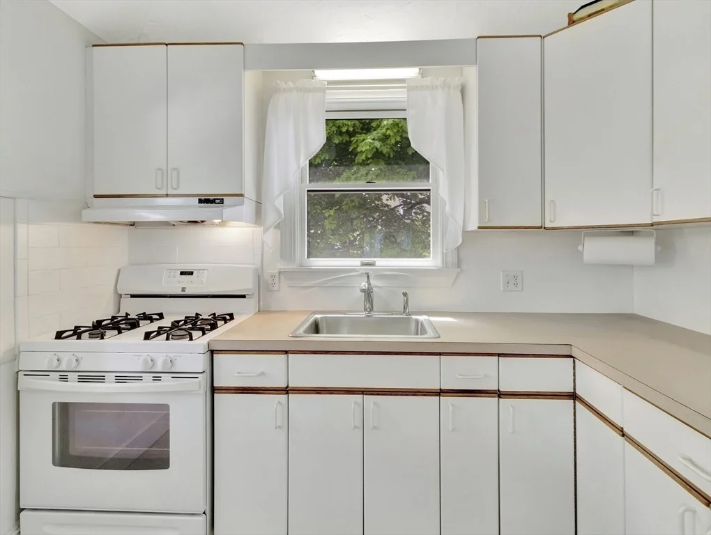 Photo of 44 J Street