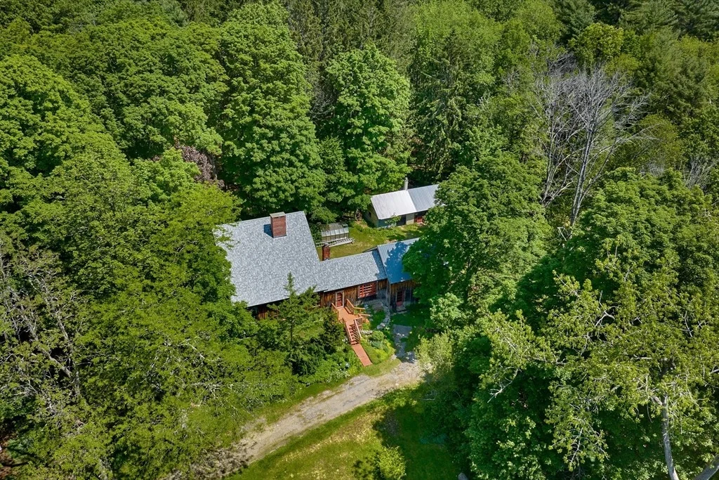 Photo of 102 Chestnut Hill Loop