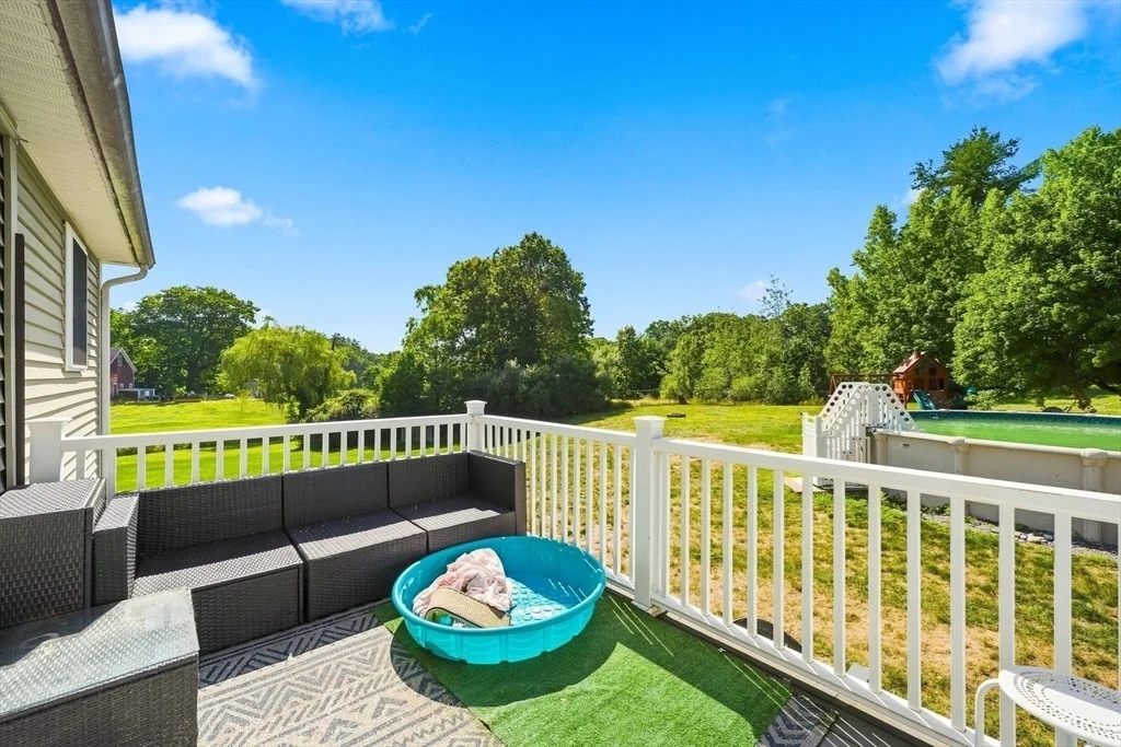 Photo of 341 Primrose Hill