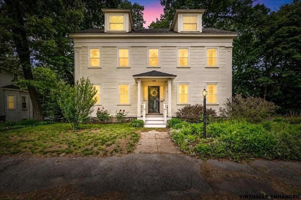 Photo of 10 Summit Ave