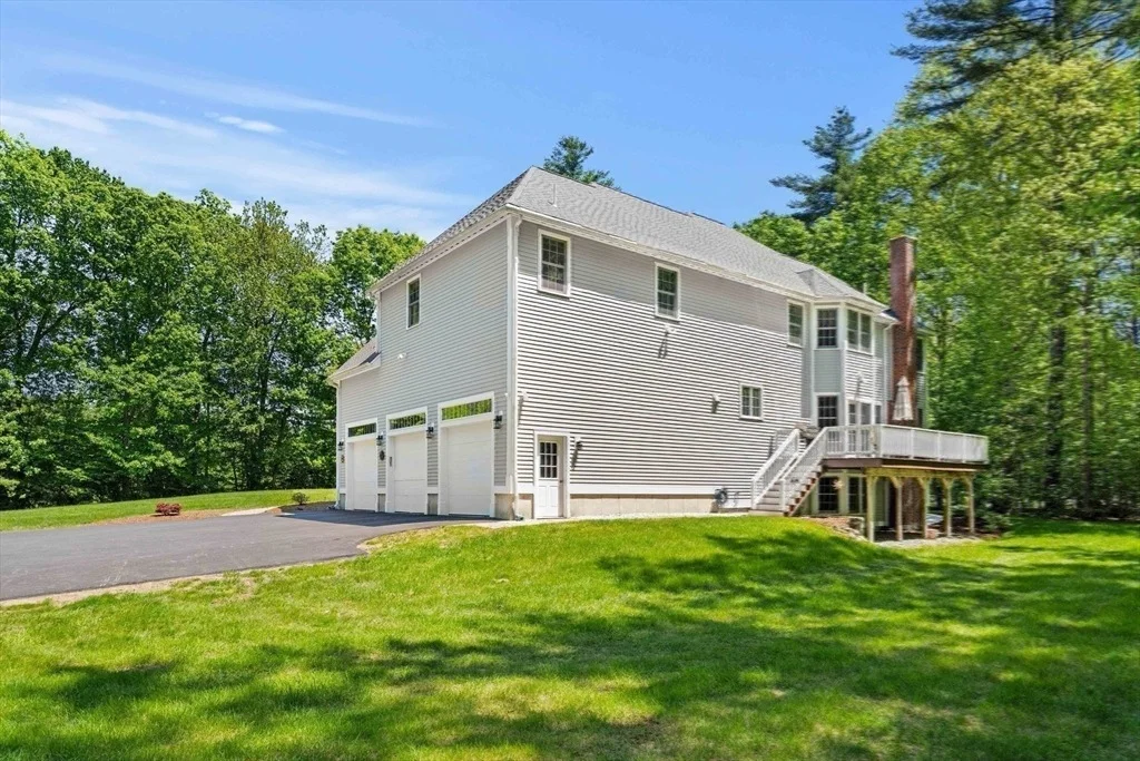Photo of 193 Gratuity Rd
