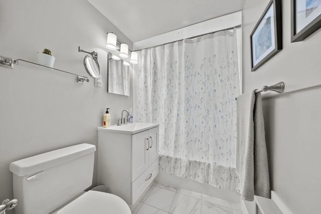 Photo of 2 Sonrel St