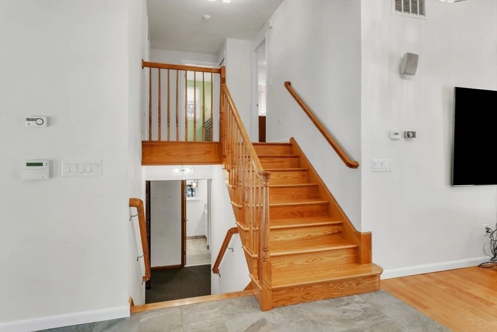 Photo of 292 Pinewood Dr