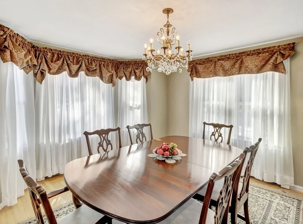 Photo of 7 Fieldstone Dr