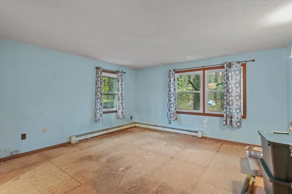 Photo of 601 Flathill Road